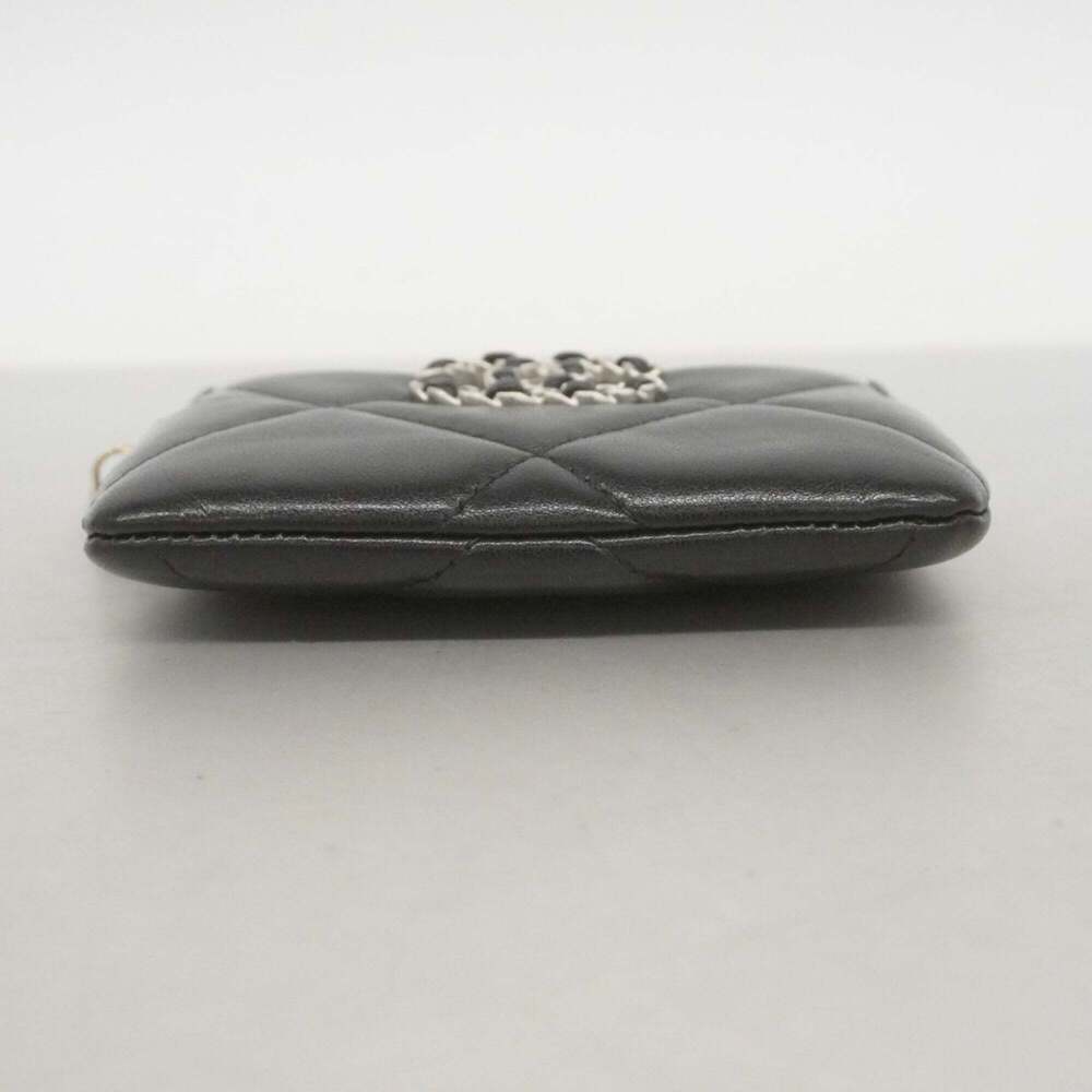 CHANEL Black Lambskin Leather Wallet - Picture 2 of 8